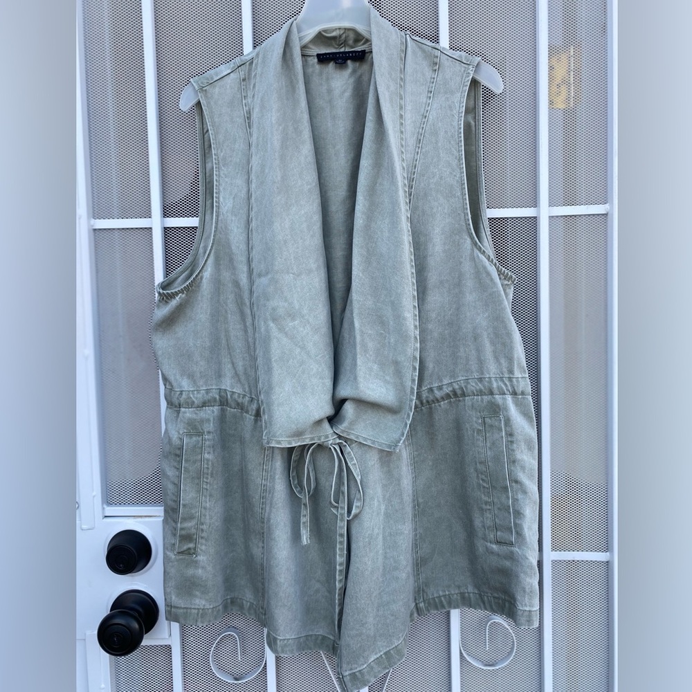 Jane and Delancey 2x sage Green Vest - Picture 1 of 6